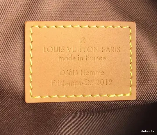 BOX LOUIS VUITTON 0702